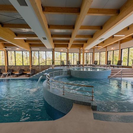 Country Club Zywiec Hotel Spa I Domki Caloroczne Экстерьер фото