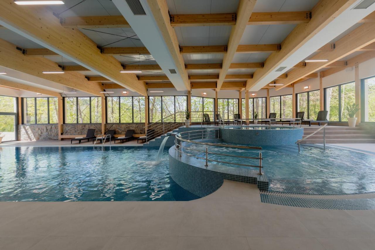 Country Club Zywiec Hotel Spa I Domki Caloroczne Экстерьер фото