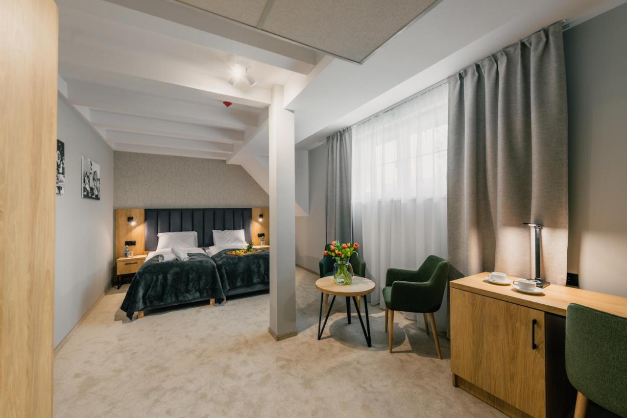 Country Club Zywiec Hotel Spa I Domki Caloroczne Экстерьер фото